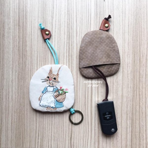 AutoSewing : Bunny with a Flower Basket Key Cover ( Hoop size 10x10 cm )